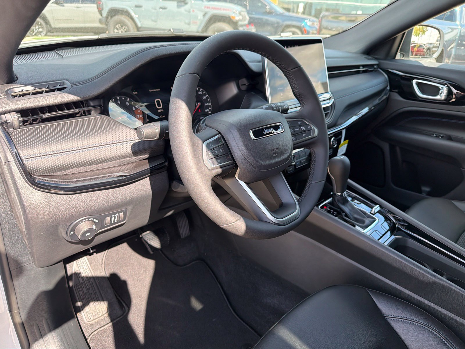 New 2027 Jeep Compass Latitude AWD/4WD image 10