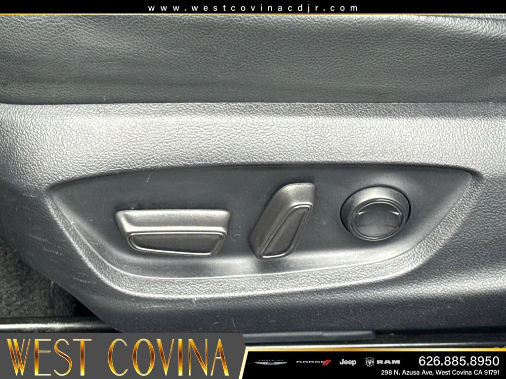Used 2024 Toyota Camry SE FWD image 21