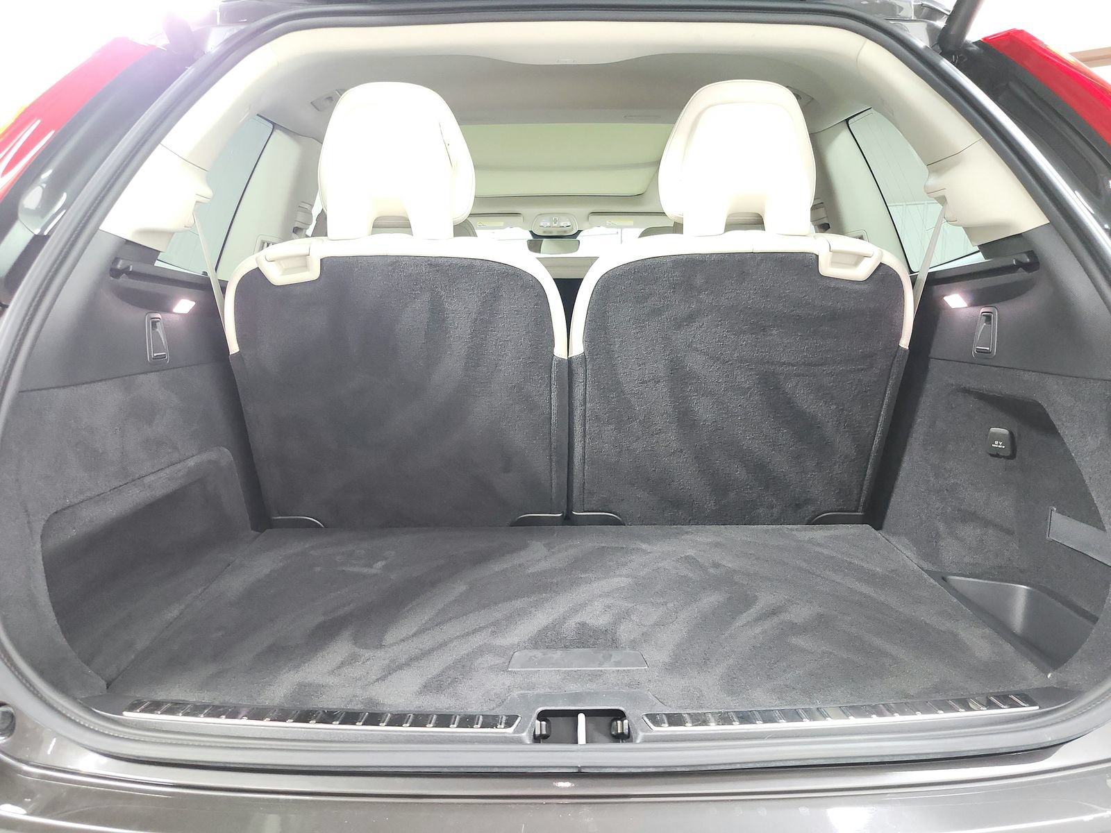Used 2024 Volvo XC90 B5 Plus AWD/4WD image 50
