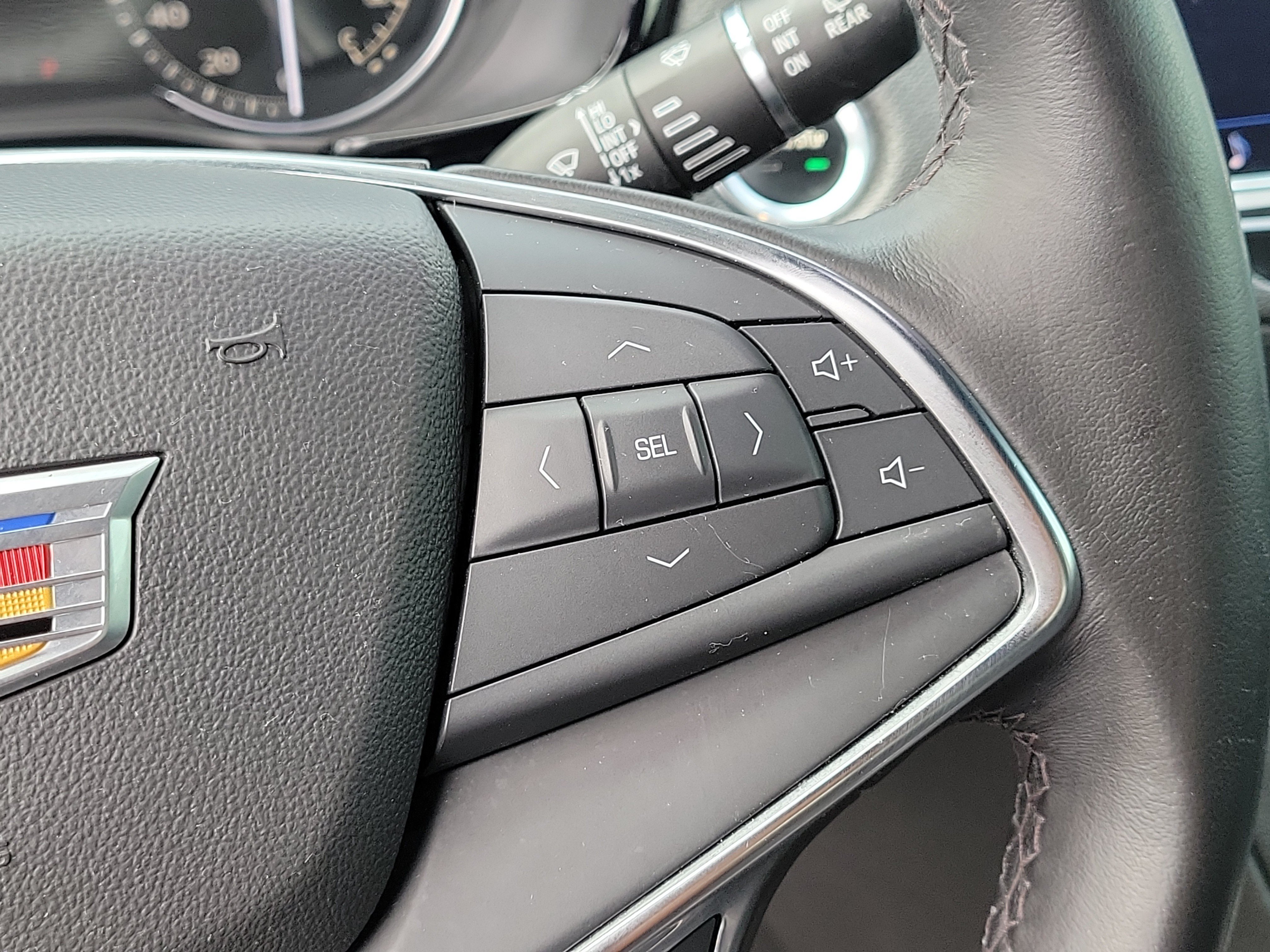 Used 2022 Cadillac XT5 Luxury FWD image 32