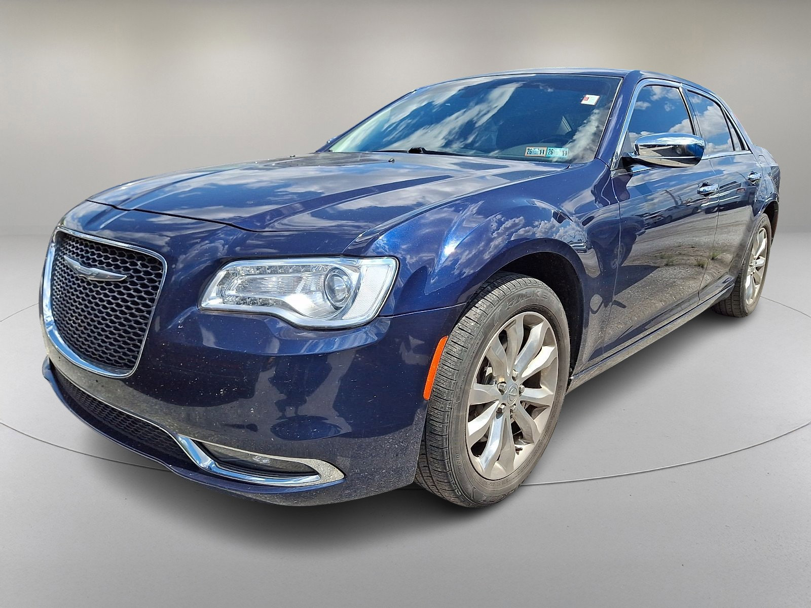 Used 2017 Chrysler 300 C AWD/4WD image 4