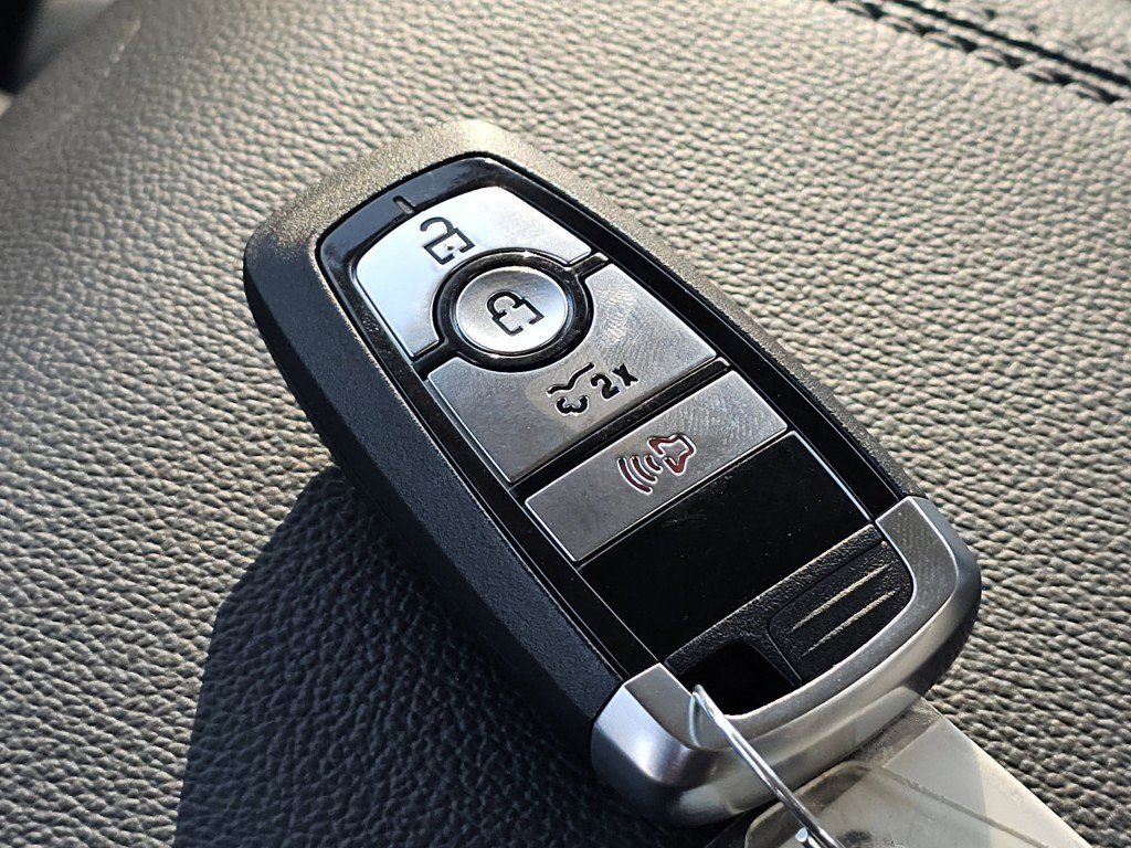 New 2025 Ford F150 Lightning Flash image 33