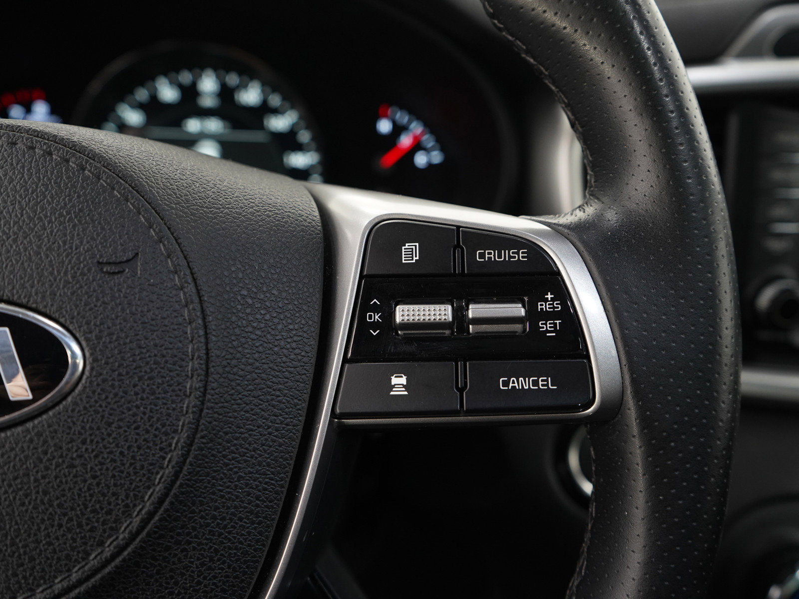 Used 2019 Kia Sorento SX w/ SX Touring Package image 32