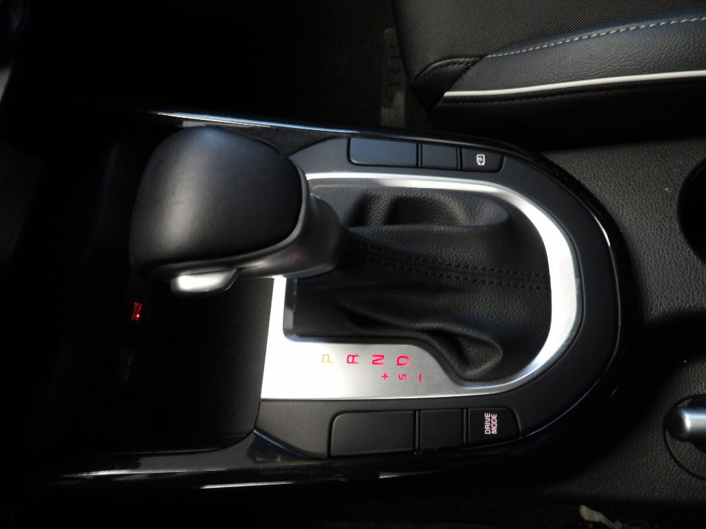 Used 2023 Kia Forte GT-Line image 31