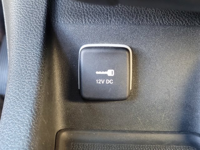 Used 2016 Dodge Durango R/T w/ Technology Group RWD image 15