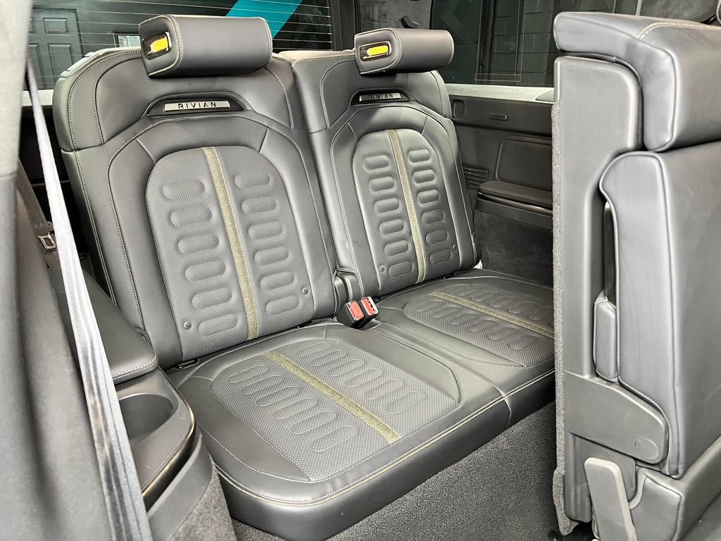 Used 2024 Rivian R1S Adventure AWD/4WD image 18