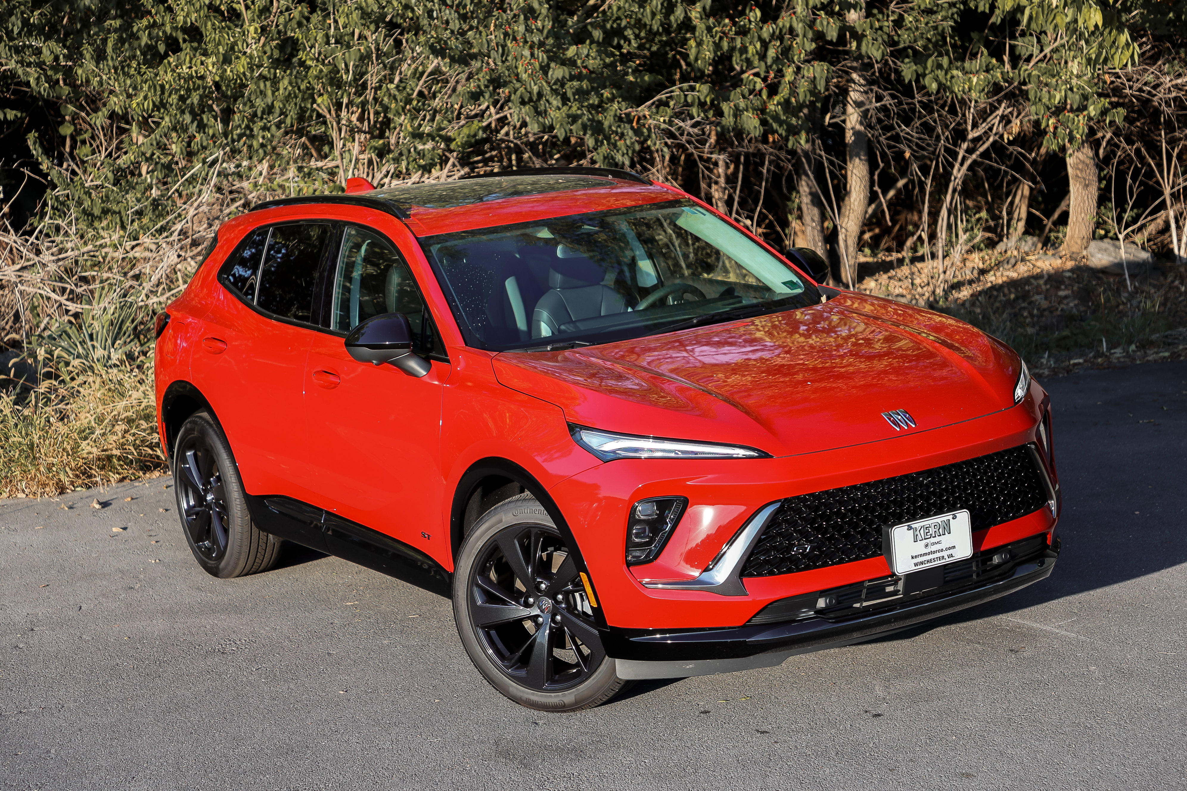 New 2025 Buick Envision Sport Touring image 2