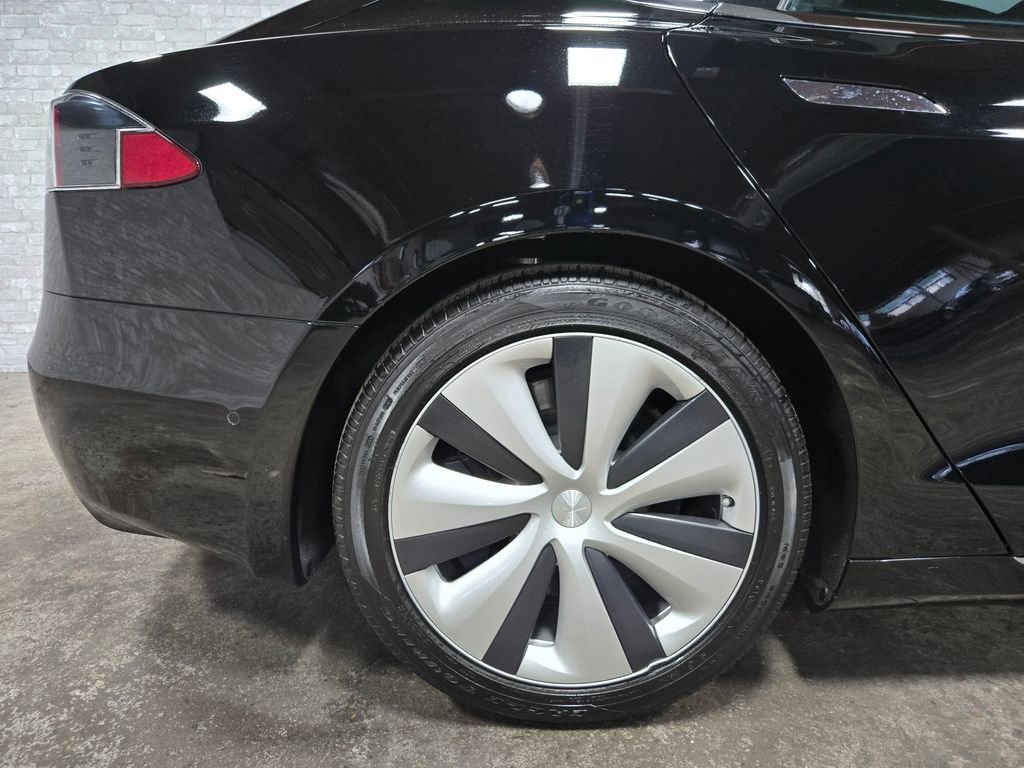 Used 2020 Tesla Model S Long Range Plus AWD/4WD image 59