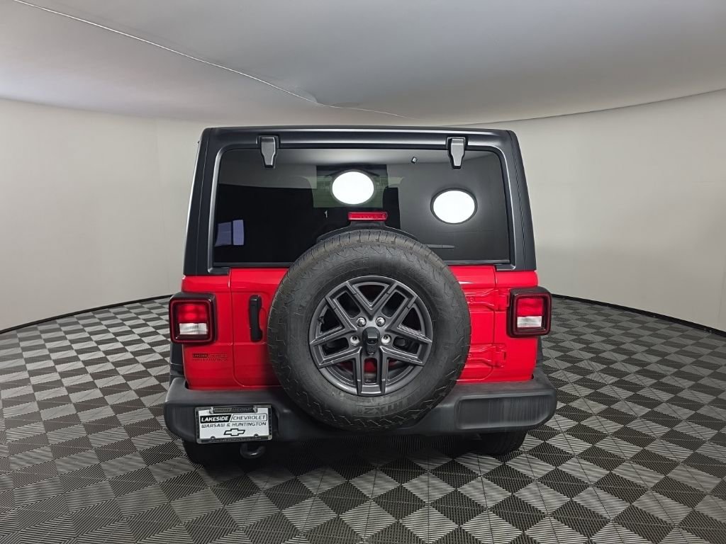 Used 2024 Jeep Wrangler Sport S AWD/4WD image 4