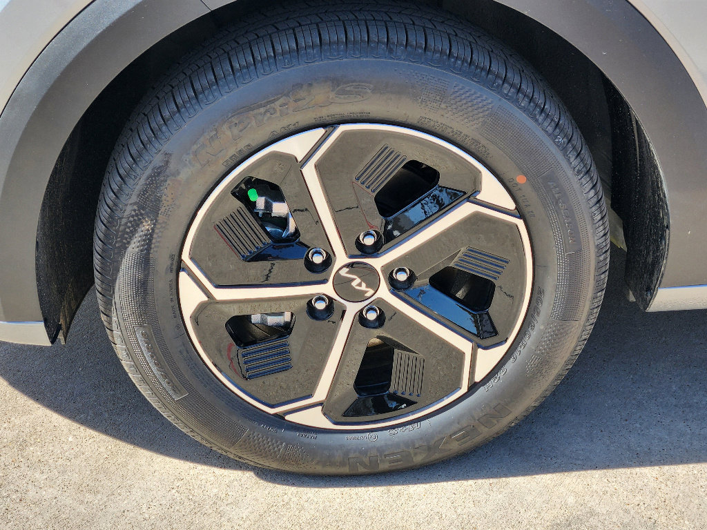 New 2026 Kia Niro LX image 8