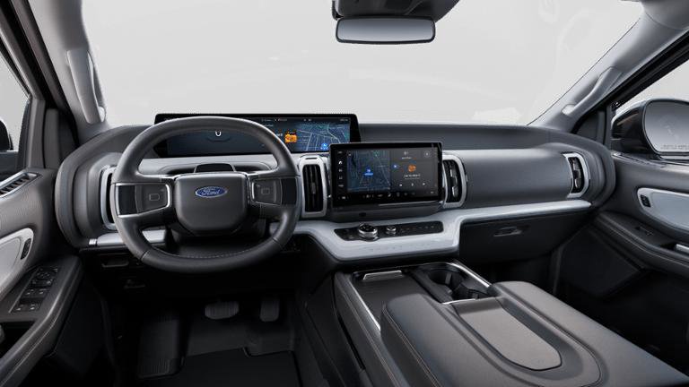 New 2025 Ford Expedition Active image 7