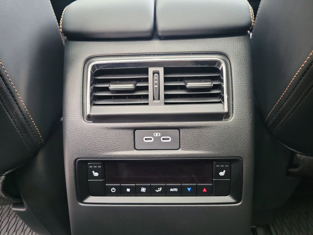 Certified 2025 MAZDA CX-90 3.3 Turbo S w/ Premium Package image 17