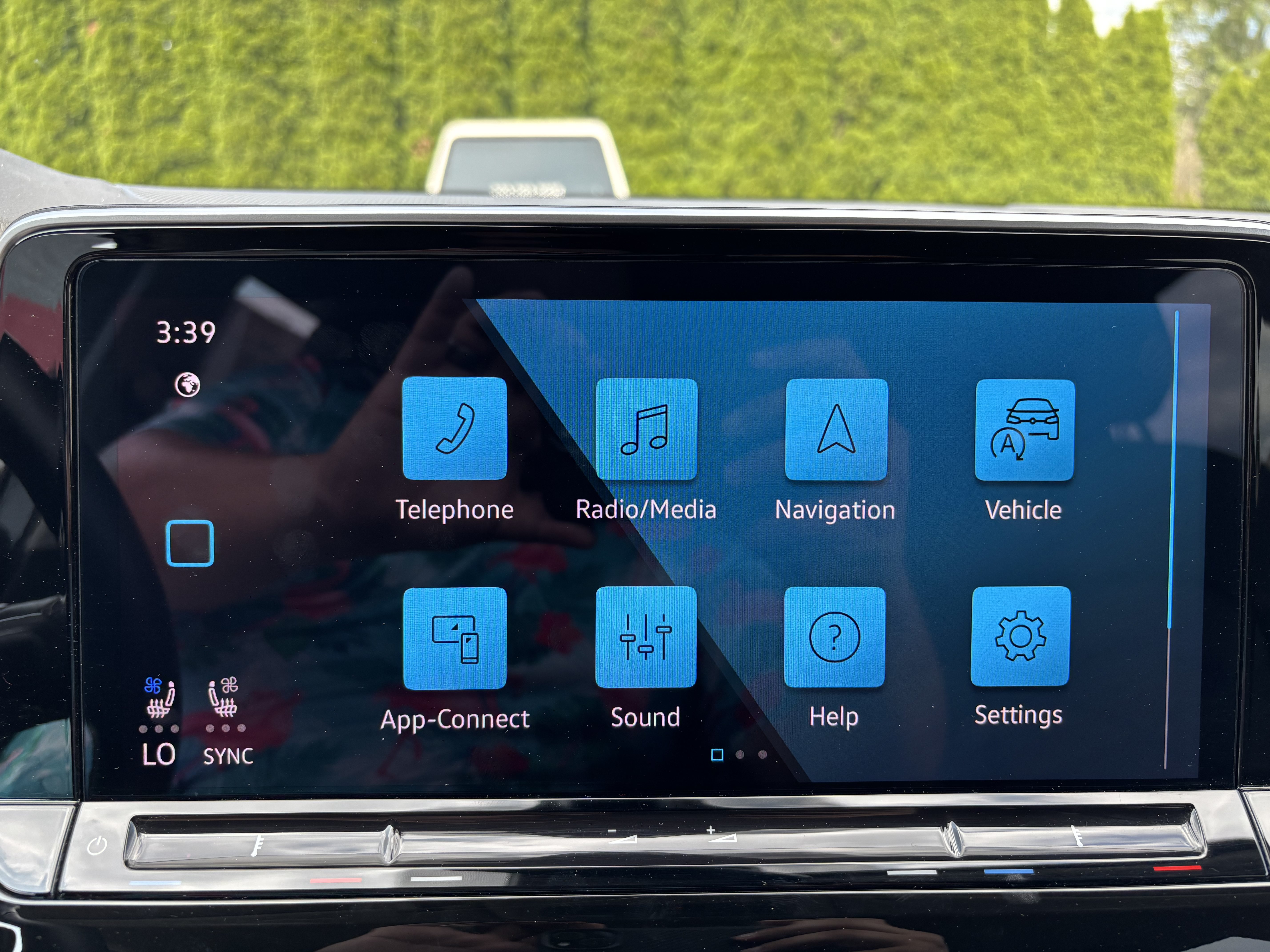 Used 2025 Volkswagen Atlas SE AWD/4WD image 26