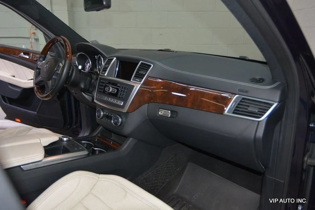 Used 2012 Mercedes-Benz ML 63 AMG 4MATIC image 12