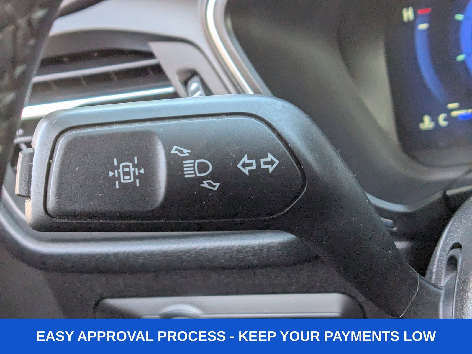 Used 2022 Ford Escape Titanium w/ Class II Trailer Tow Package image 35