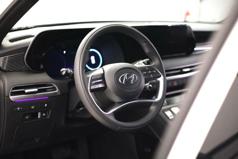 Used 2025 Hyundai Palisade Calligraphy image 12
