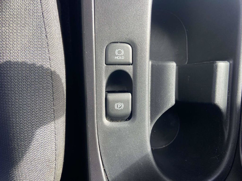 Used 2025 Toyota Corolla LE FWD image 21