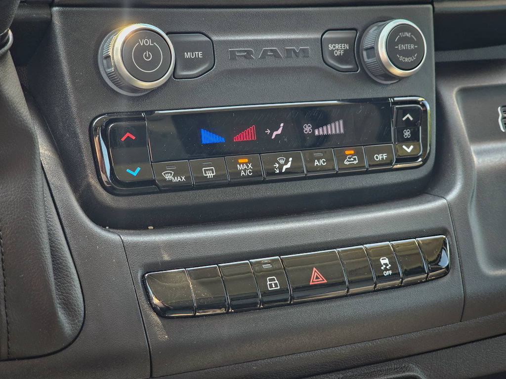New 2026 RAM ProMaster 1500 w/ Convenience Group FWD image 25