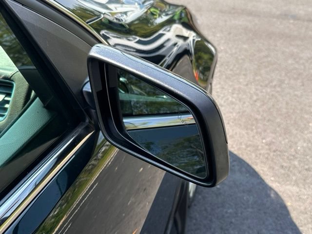 Used 2016 Chevrolet SS RWD image 12