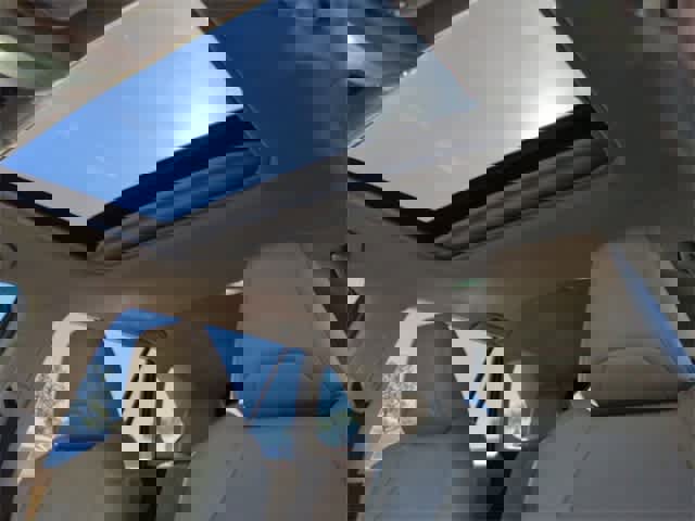 Used 2021 Toyota RAV4 XLE Premium image 19