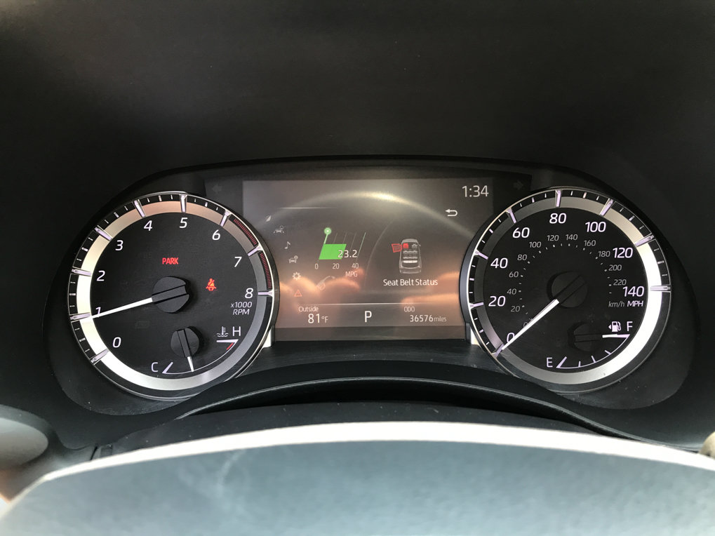 Used 2023 Toyota Highlander LE FWD image 16