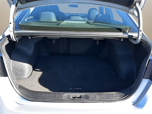 Used 2024 Nissan Altima 2.5 S image 13