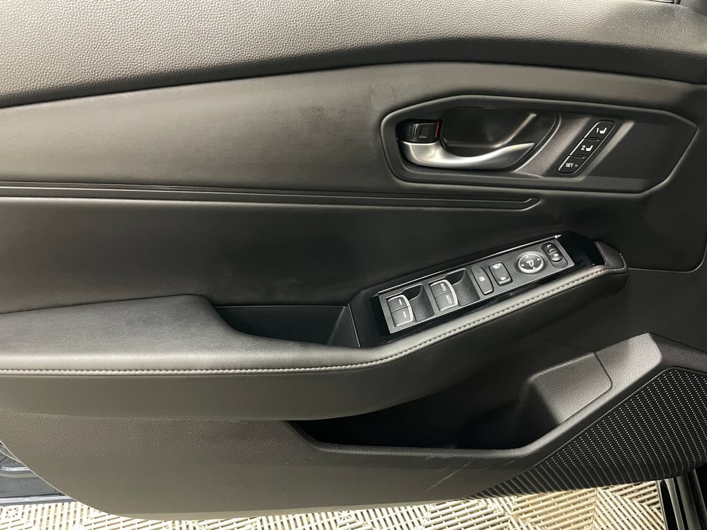 Used 2024 Honda Accord Touring image 14