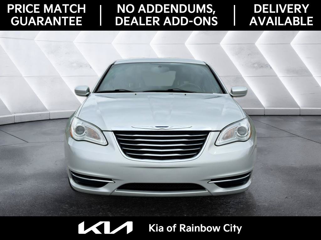Used 2011 Chrysler 200 LX FWD image 2