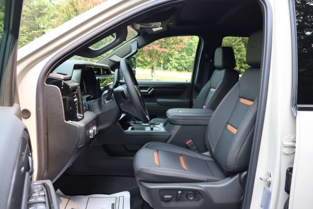 New 2026 GMC Sierra 2500 AT4 w/ LPO, Black Badging Package AWD/4WD image 18