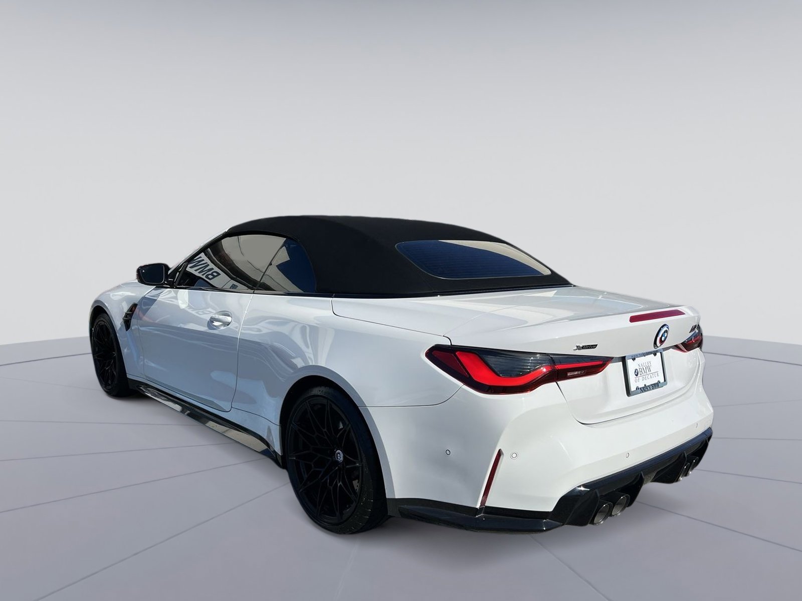 Used 2023 BMW M4 xDrive Competition w/ Executive Package image 3