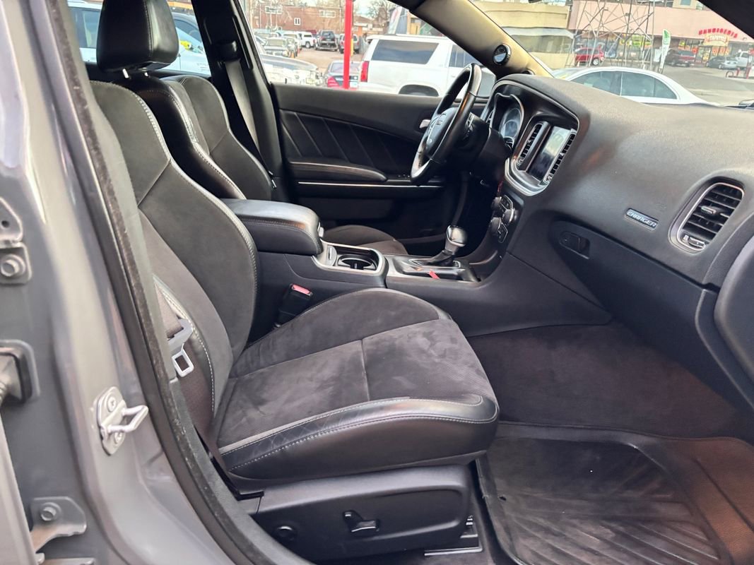 Used 2018 Dodge Charger R/T Scat Pack RWD image 9