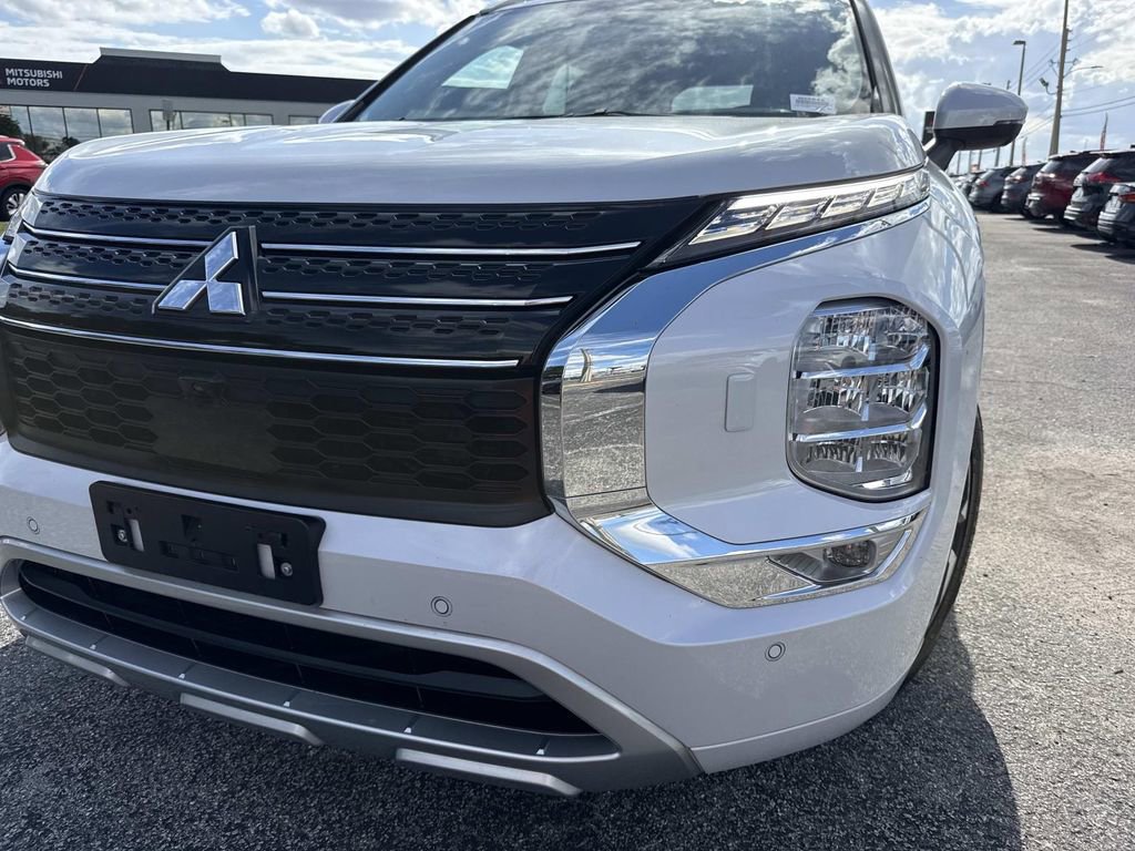 Used 2022 Mitsubishi Outlander SEL AWD/4WD image 9