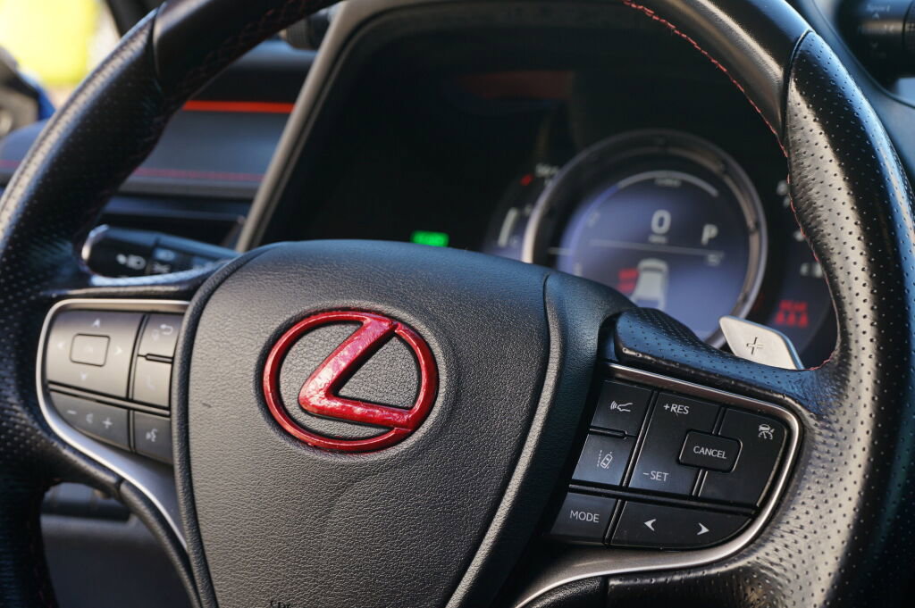 Used 2020 Lexus UX 250h F Sport image 17