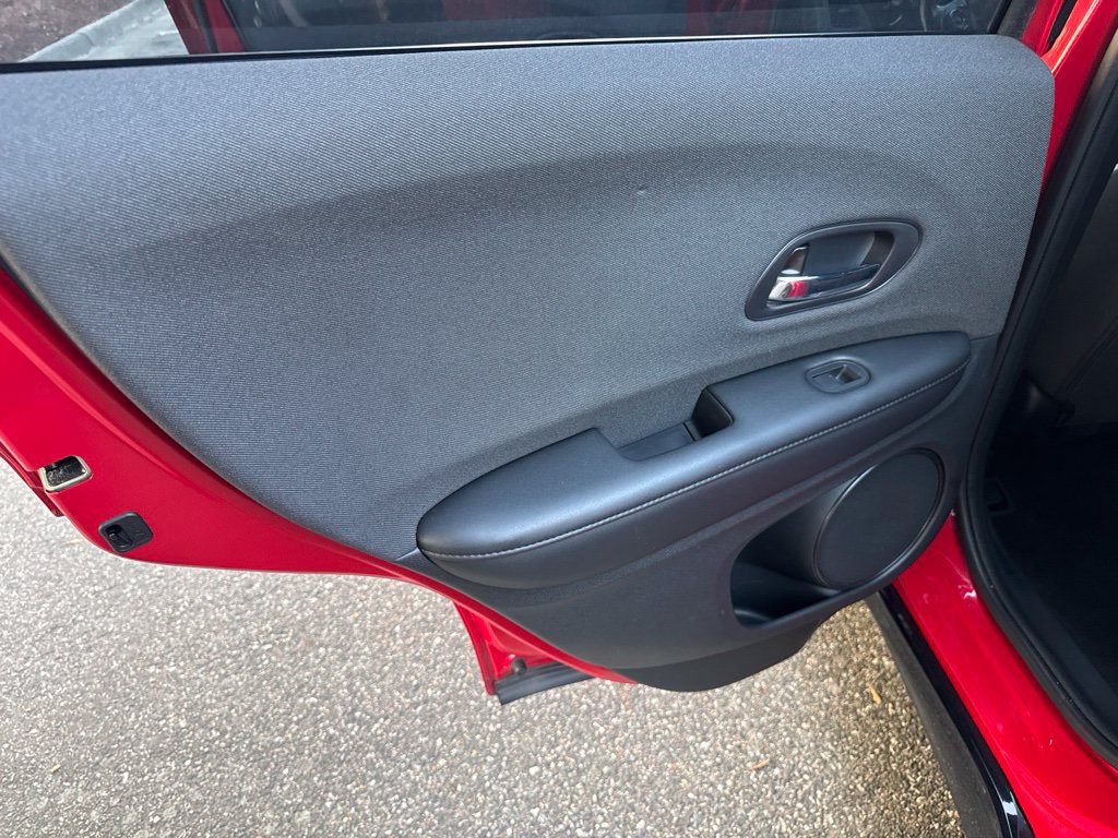 Used 2019 Honda HR-V Sport image 41