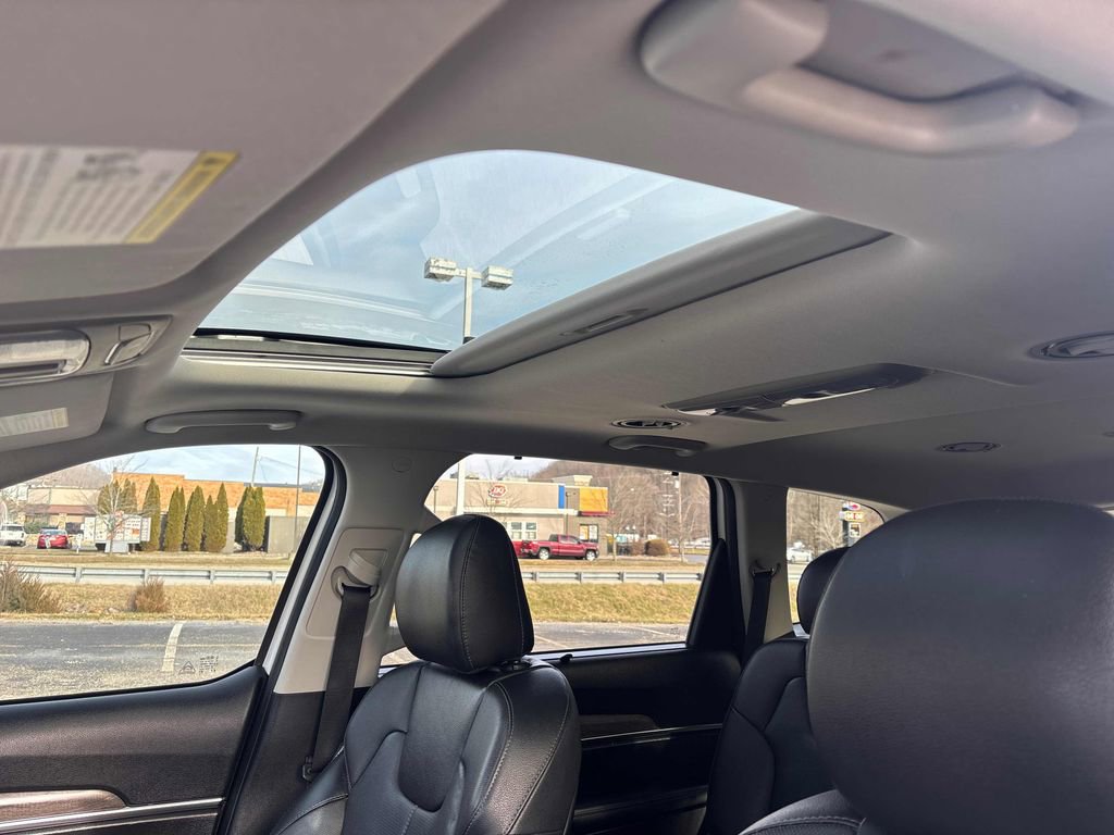 Used 2020 Kia Telluride EX w/ EX Premium Package image 14