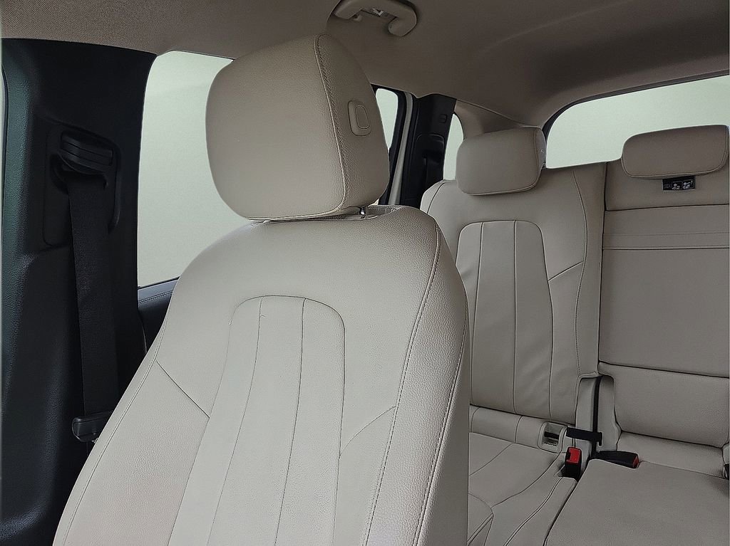 Used 2021 Mercedes-Benz GLB 250 w/ Premium Package image 25