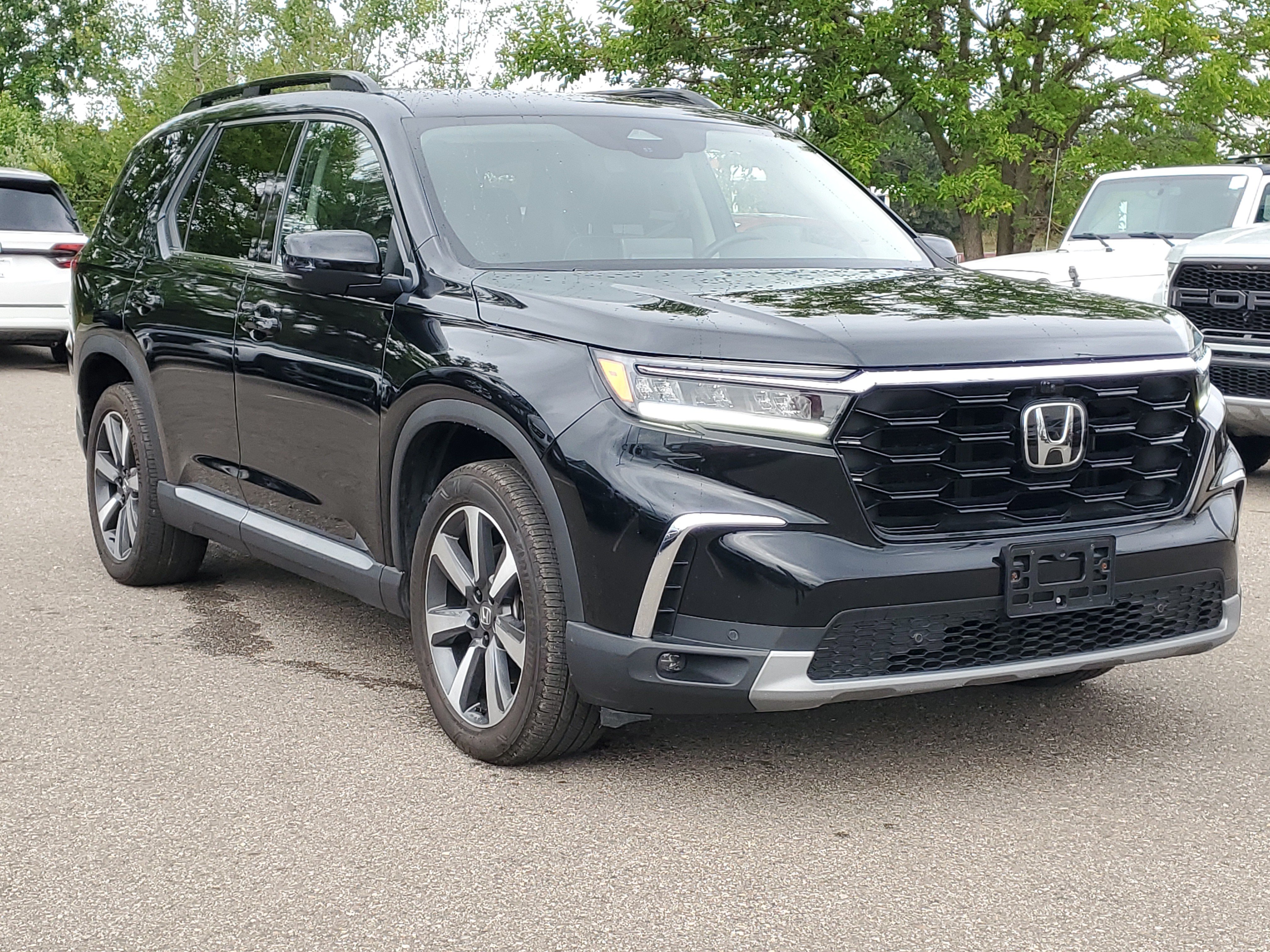 Certified 2025 Honda Pilot Elite image 4