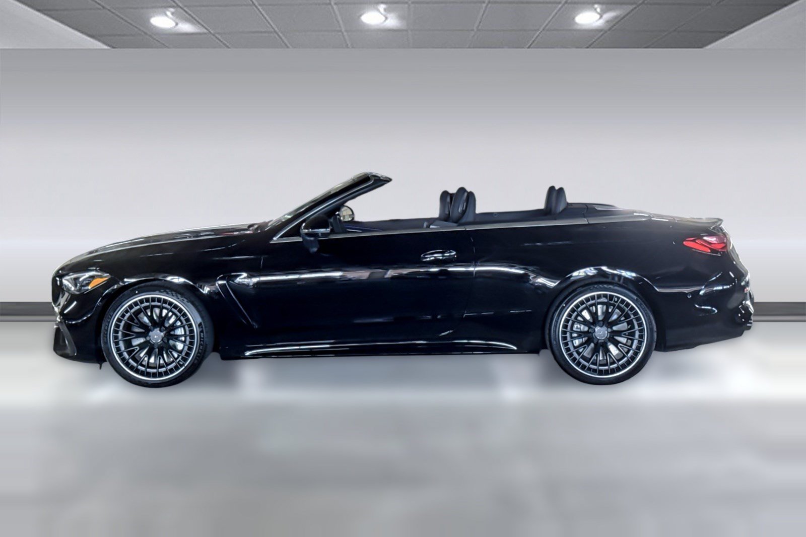 New 2027 Mercedes-Benz CLE 53 AMG 4MATIC Cabriolet image 2