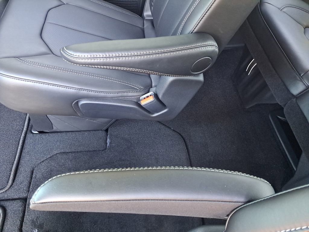 New 2026 Chrysler Pacifica Select image 11