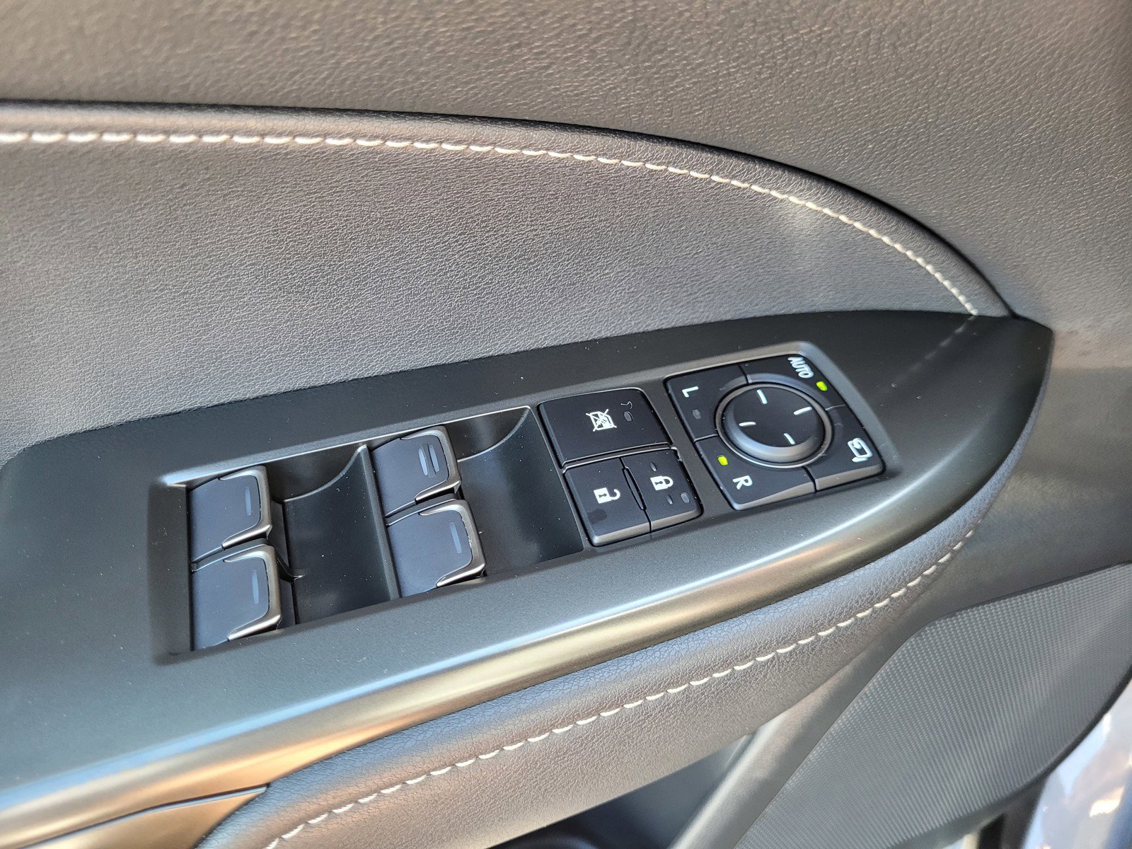 Certified 2025 Lexus NX 350h 350h Premium w/ Cold Area Package image 23