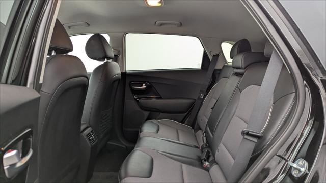 Used 2022 Kia Niro EX FWD image 17