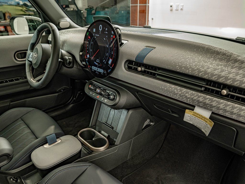 Certified 2025 MINI Cooper S image 35