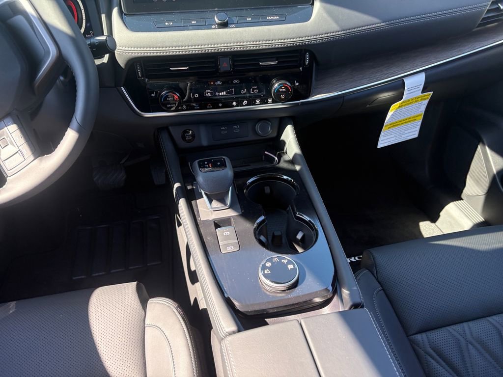 New 2026 Nissan Rogue Platinum w/ Platinum Premium Package image 11