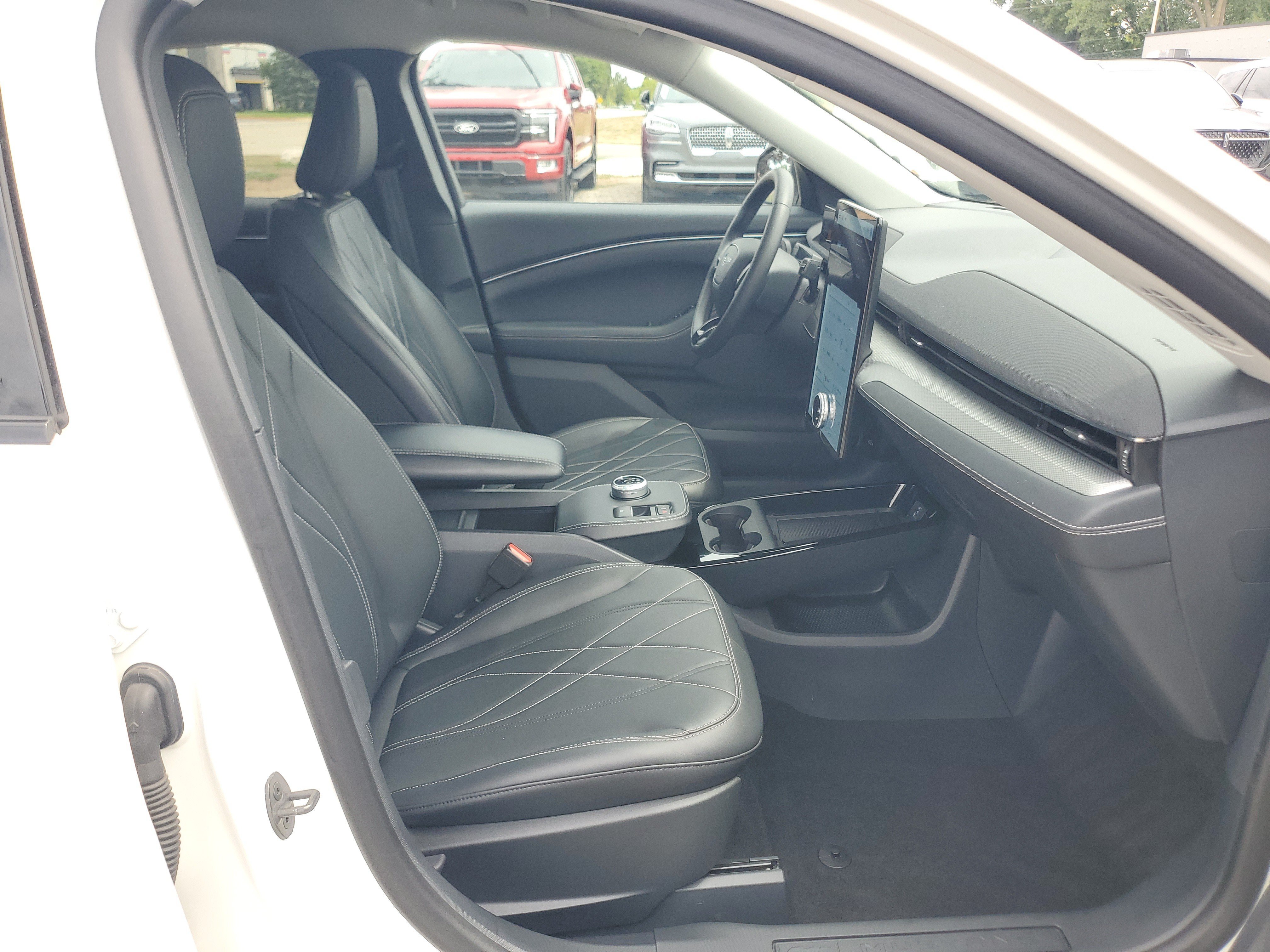 Used 2023 Ford Mustang Mach-E Select AWD/4WD image 9