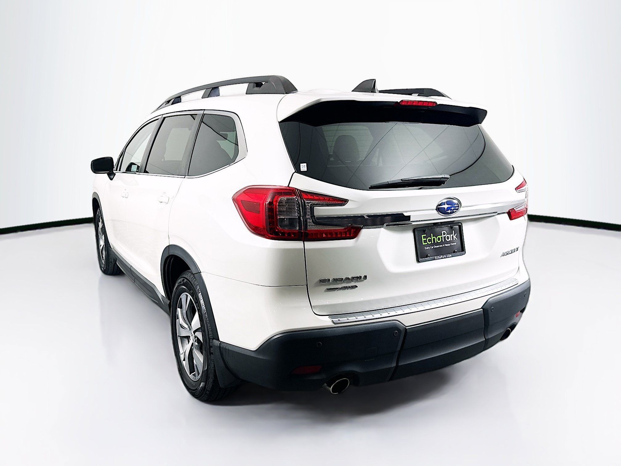 Used 2023 Subaru Ascent Premium w/ Convenience Package AWD/4WD image 5