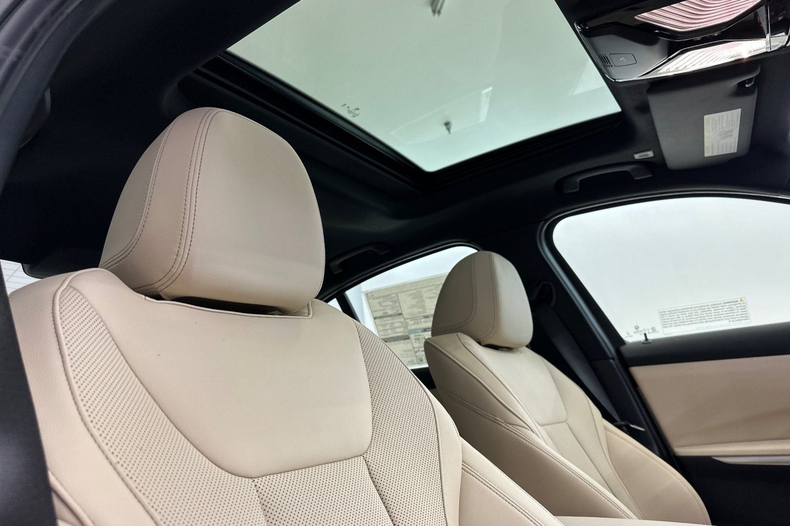 New 2026 BMW 330i Sedan w/ Convenience Package RWD image 26