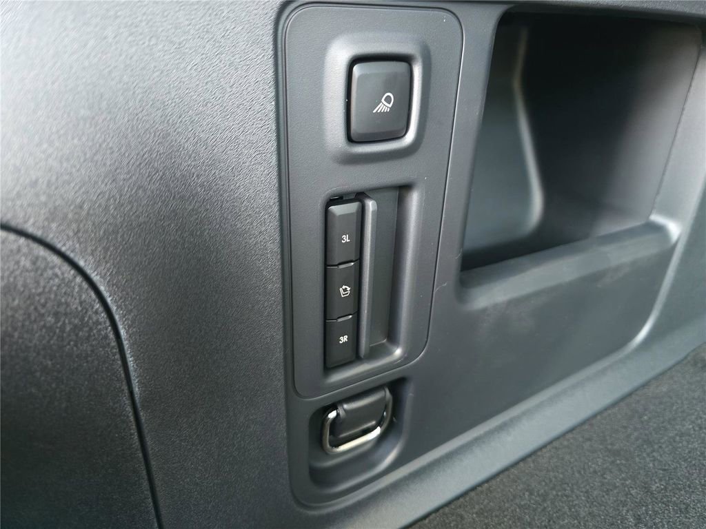 New 2026 Lincoln Navigator L Black Label AWD/4WD image 11