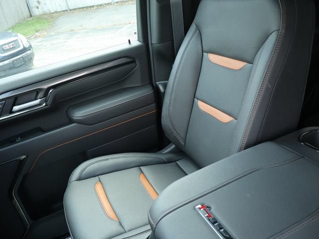 New 2026 GMC Sierra 2500 AT4 w/ AT4 Premium Plus Package AWD/4WD image 25