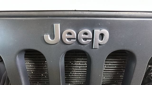 Used 2017 Jeep Wrangler Unlimited Sport AWD/4WD image 8