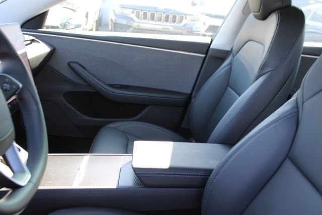 Used 2025 Tesla Model 3 Long Range image 25